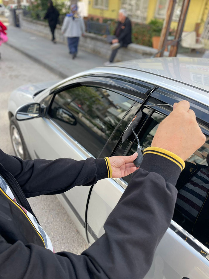 Çeltik Oto Kilitçisi